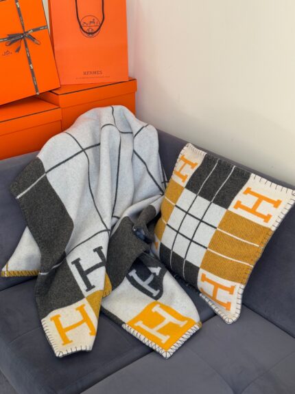 Hermes Avalon Throw Blanket & Cushion Sets