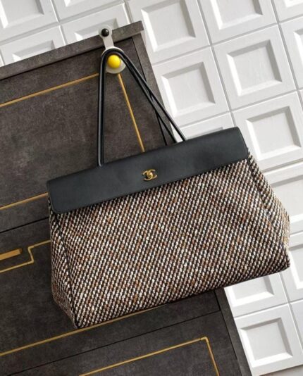 Chanel Houndstooth Tweed Tote Bag