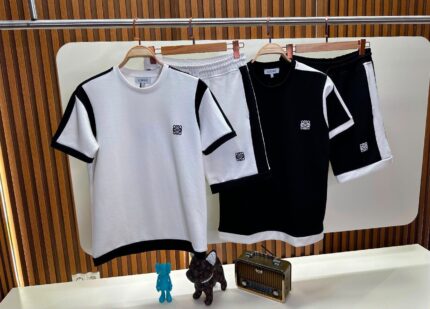 Loewe Anagram Track Sets