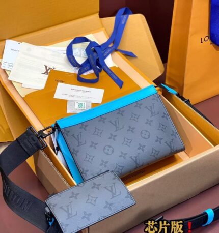 Louis Vuitton Gaston Wearable Wallet