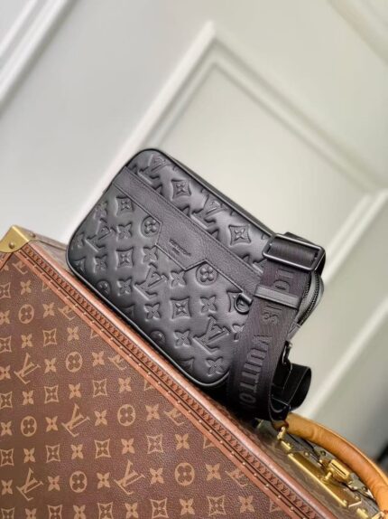 Louis Vuitton Crossbody Bag