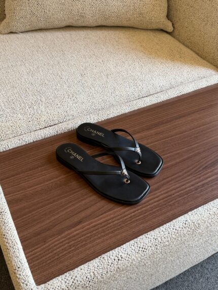 Chanel CC Thong Sandals