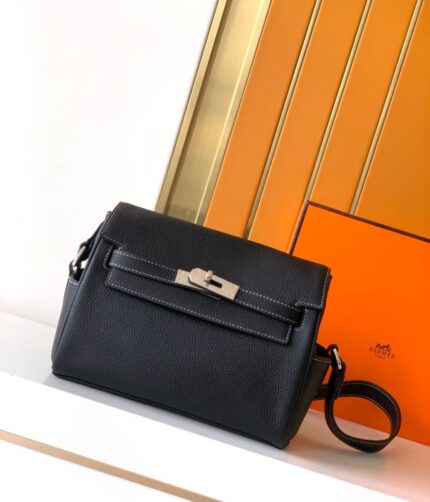 Hermes Kelly Messenger PM Bag