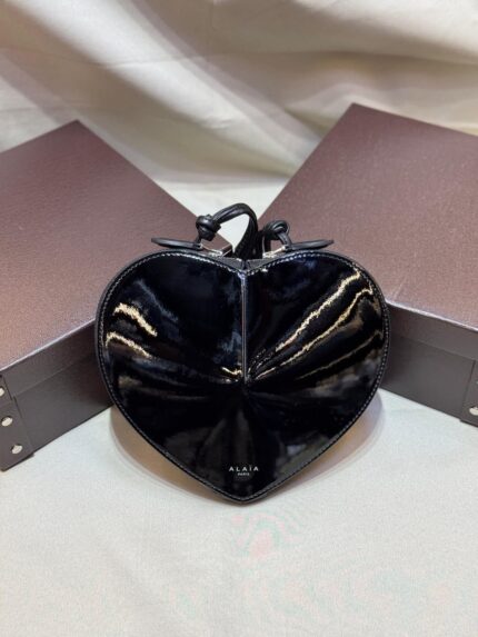 Alaia Le Cœur Heart Shoulder Bags