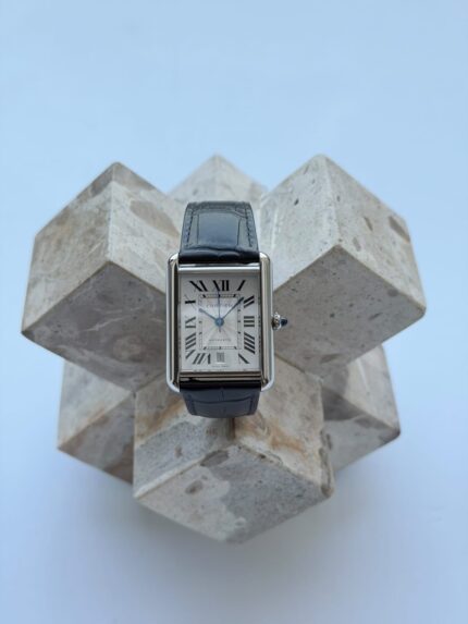 Cartier Tank Must Watches