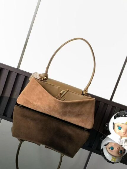 Louis Vuitton Shoulder Bags