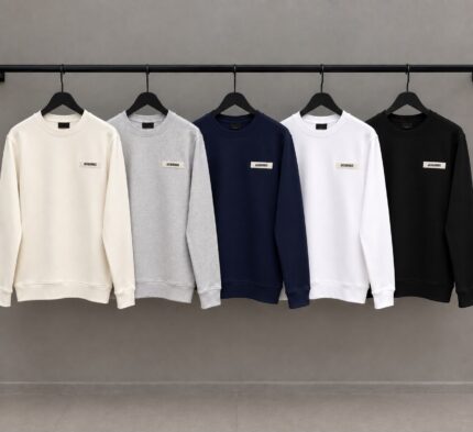 Jacquemus Logo Patch Crewneck Sweatshirts