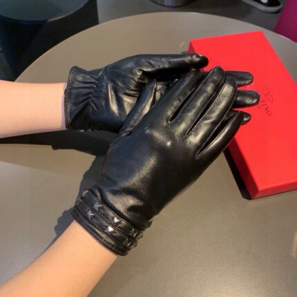 Valentino Rockstud Leather Gloves