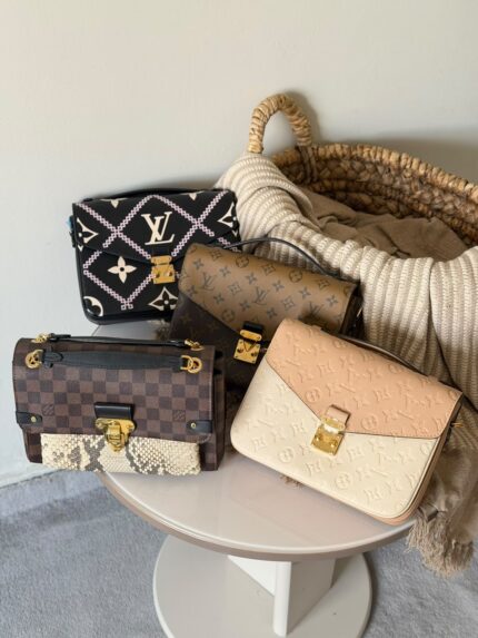 Louis Vuitton Pochette Métis