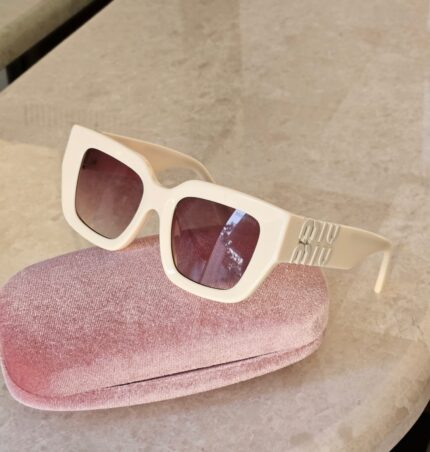 Miu Miu M154 Iconic Oversized Sunglasses