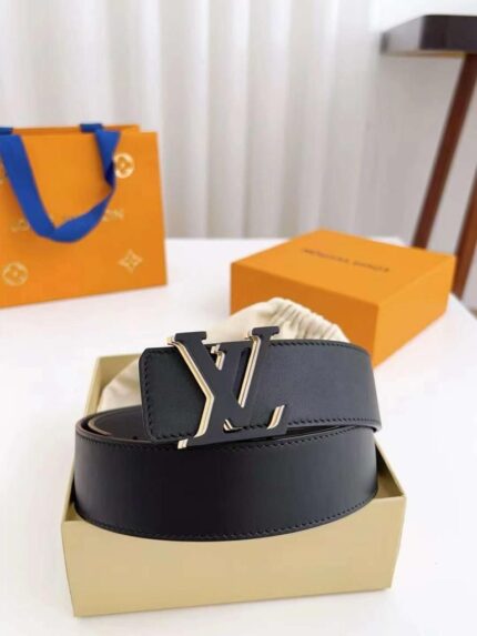 Louis Vuitton Initiales Reversible Belt